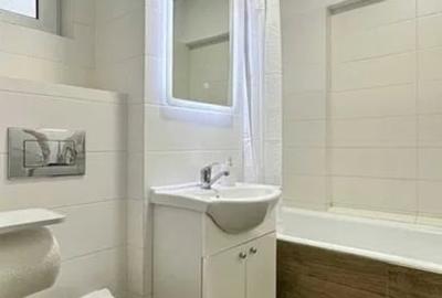 Apartament cu 3 camere decomandat în Centru Civic - 7