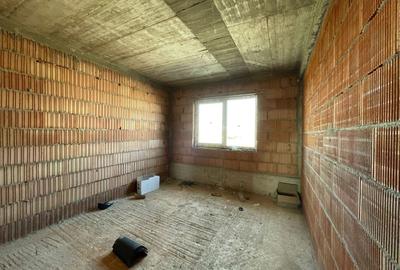 Duplex cu 5 camere cu Canalizare în Moșnița Nouă - 6