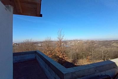 Casă individuală cu 5 camere cu Canalizare în Spitalul Județean - 2