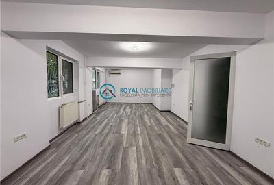 Apartament cu 4 camere decomandat în Republicii - 1