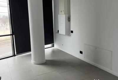 Spațiu comercial, de 25 mp, în Casa de Cultură - 1