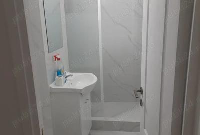 Garsoniera de inchiriat zona Grivi?a, langa Uvertura Mall Inchiriez garsoniera 25 mp, etaj 3 - 3