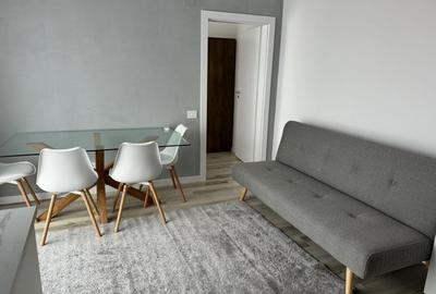 Apartament cu 2 camere semidecomandat, mobilat în Unirii