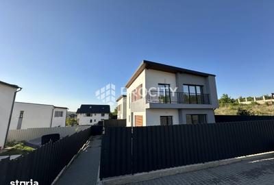 Casă cu 4 camere cu Teren 280 Mp în Bârnova
