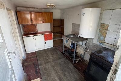 Casă individuală cu 3 camere cu Canalizare în Rahova - 8