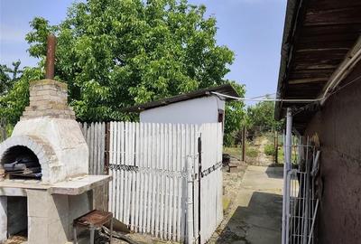 Proprietate spatioasa de vanzare in Gaesti, Dambovita - ideala pentru locuit sau - 18