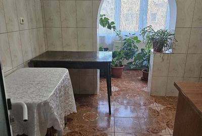 Apartament cu 3 camere decomandat în Central - 2
