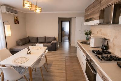 Apartament cu 3 camere decomandat în Central - 1