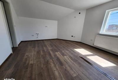 Spațiu comercial, de 242 mp, în Central - 5