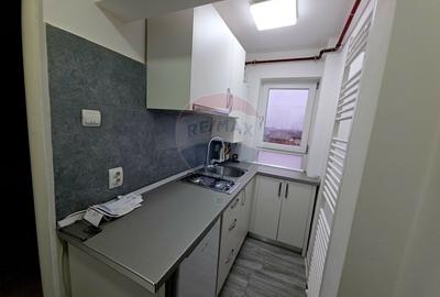 Apartament cu 1 camere de vânzare în zona 1 Mai - 12