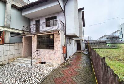 Casă individuală cu 12 camere cu Teren 265 Mp în Nord - 3