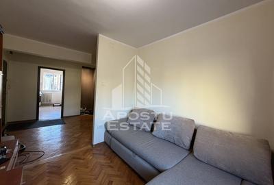 Apartament 3 camere, decomandat,etaj intermediar,zona Dambovita - 1