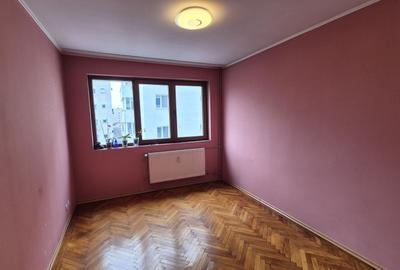 Apartament cu 2 camere decomandat în Titan - 4