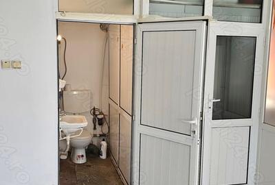 Spațiu comercial, de 50 mp, în Central - 7