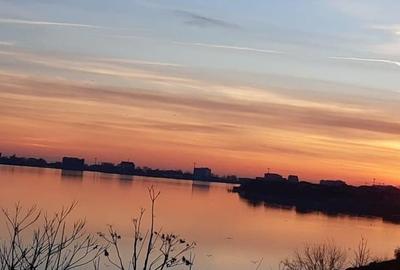 Palazu Mare - PRIMUL LOT LA LAC - 500 mp. - 1