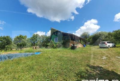 Casă cu 5 camere cu Teren 1500 Mp în Central - 1