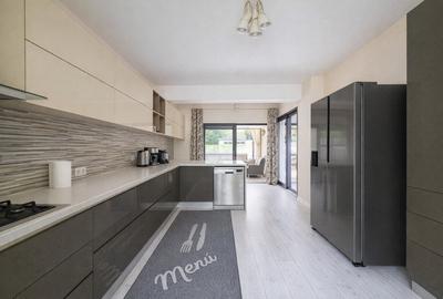 Casă cu 5 camere decomandat cu Canalizare în Primo - 12