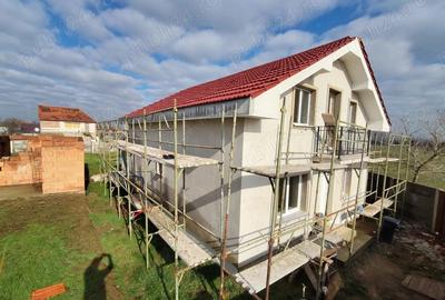 Casă cu 5 camere cu Teren 440 Mp în Remetea Mare - 6