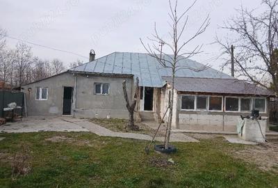 Casă cu 3 camere cu Teren 2000 Mp în Hârsești - 4