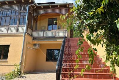 Spatiu de birouri de inchiriat - la casa cu 4 apartamente pe Racovita - 26