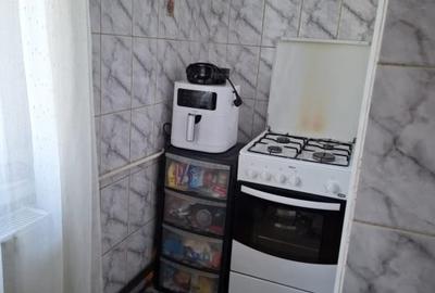 Garsonieră decomandată în Craiovița Nouă - 3