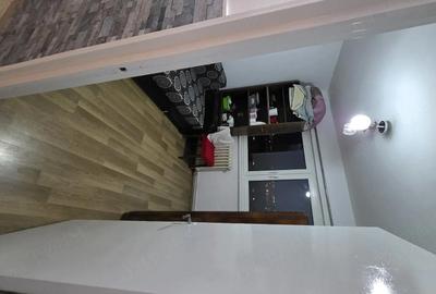 Apartament cu 3 camere decomandat în Central - 8