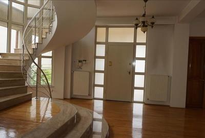 Casa deosebita in centrul orasului - COMISION 0% pentru Cumparator Casa deosebita in centrul orasului - COMISION 0% pentru Cumparator - 6