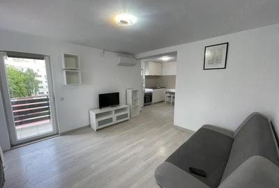 Apartament cu 2 camere semidecomandat în Micro 3 - 5