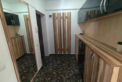 Apartament cu 2 camere decomandat în Florești