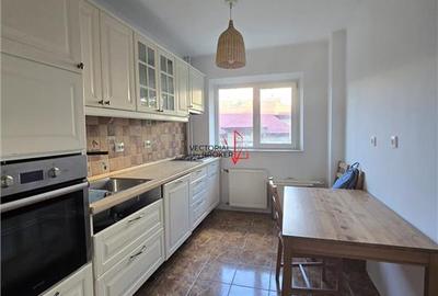 Apartament cu 3 camere semidecomandat în Tei - 13