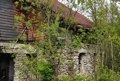 Cladire nefinalizata Coada Lacului Bihor - 1