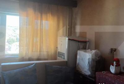 Apartament cu 3 camere decomandat în Turda - 2