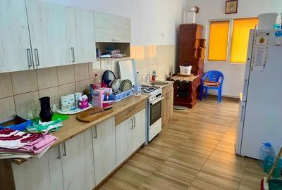 🏡 Casă de vânzare în Gura Văii – la doar 10 min de Onești! 🌳 - 12