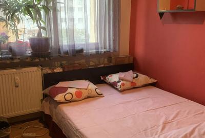 Apartament cu 3 camere semidecomandat în Dristor - 13