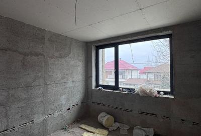 Casă cu 5 camere cu Teren 300 Mp în Central - 4