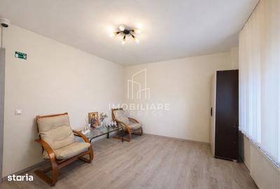 Apartament cu 3 camere decomandat în Semicentral - 3