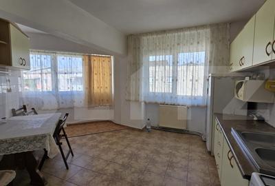 Apartament de vanzare, cu 3 camere, 95 mp, zona Micro 16 - 9