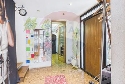 Casă cu 5 camere cu Teren 200 Mp în Grivița - 33