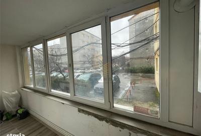 Spațiu comercial, de 60 mp, în Decebal - 11