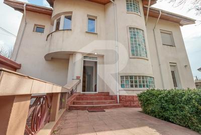 Casă individuală cu 9 camere cu Canalizare în Bucureștii Noi - 8