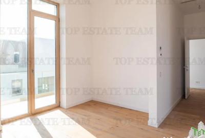 Casă cu 5 camere cu Teren 648 Mp în Corbeanca - 2