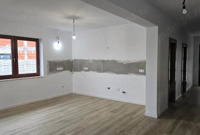 Casă cu Teren 700 Mp în Nojorid - 2