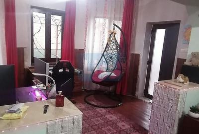 Casă cu 3 camere cu Canalizare în Central - 7