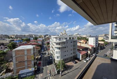 Apartament cu 2 camere decomandat în 13 Septembrie - 2