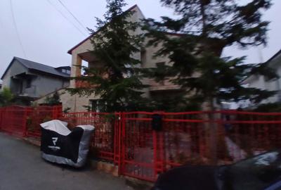 Casă cu 4 camere în Central - 7