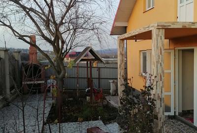 Vind casa locuibila,com.Grajduri sat.Valia Satului Iasi.Pre? 65000 euro neg. - 2