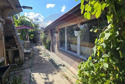 Casa / Vila cu 6 camere de vanzare - 2