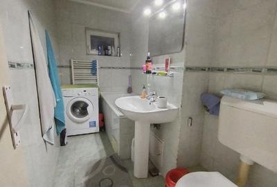 PROPRIETAR! Vând apartament decomandat cu 2 camere confort1 (acoperiș din țiglă) - 2