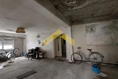 Casă cu 4 camere în Periferie - 6