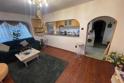Apartament 3 camere, et 2/4, zona Panduri - 1